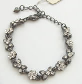 Clear Diamante Small Flower Design Bracelet