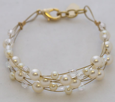 Gold wire interwoven bracelet