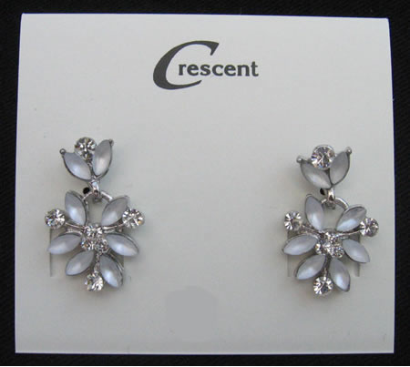 Flower design diamante in two tone grey